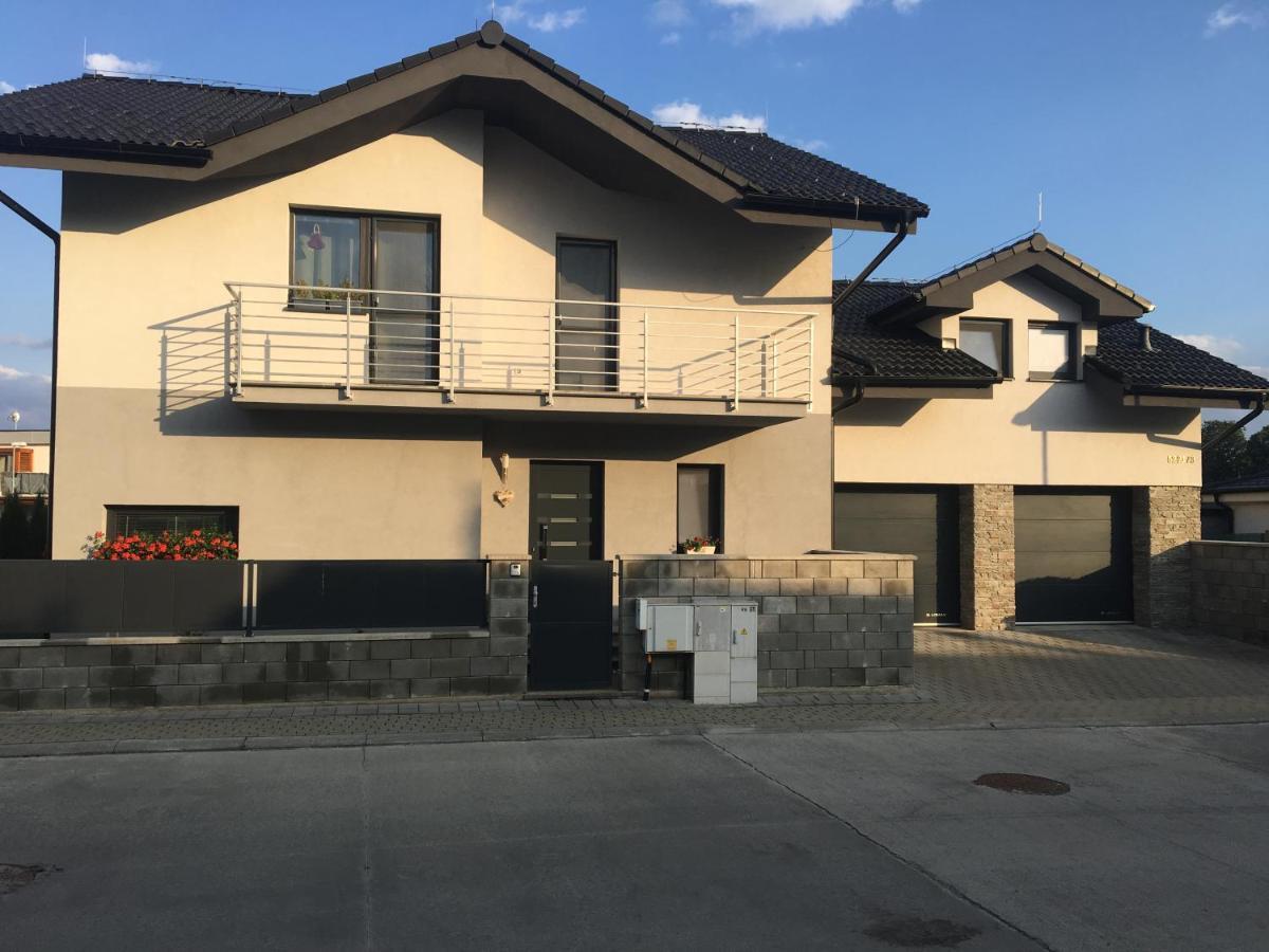 Apartman Tatry-Попрад Екстер'єр фото